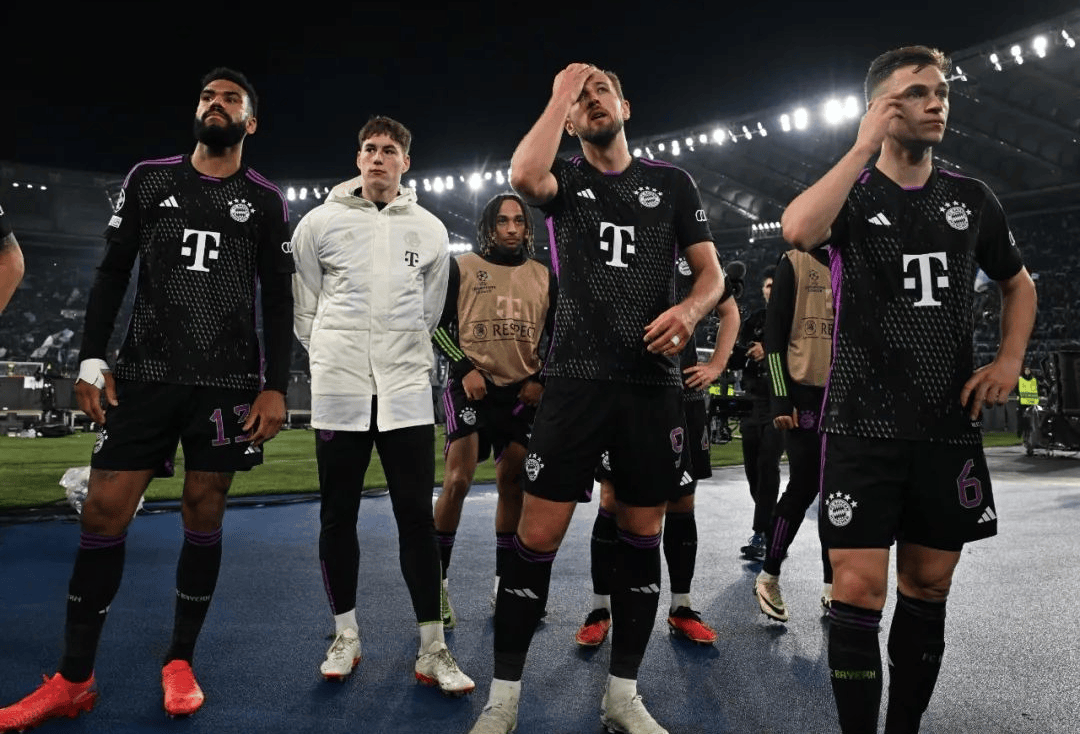 西甲半场：纳瓦罗、N.威廉姆斯建功，毕尔巴鄂2-0莱万特（半场战报：纳瓦罗与尼科·威廉姆斯破门，毕尔巴鄂2-0领先莱万特）