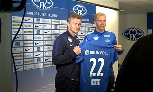 官方：内森-科林斯接替内尔高成为布伦特福德新队长