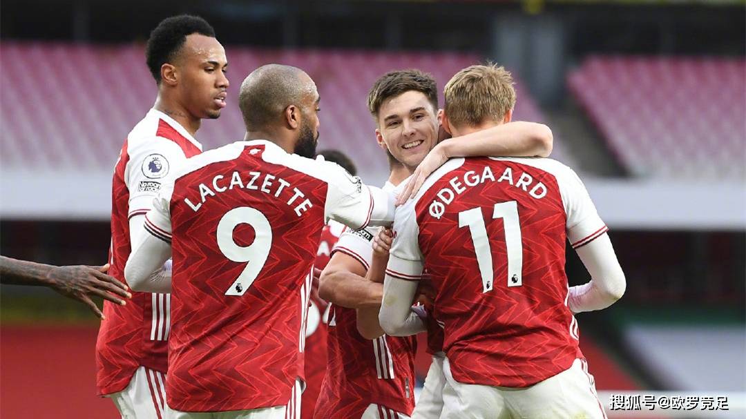 足球巴萨锋线双子星状态火热，联手贡献20球